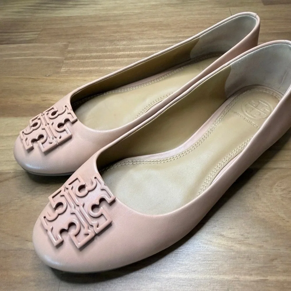 Tory Burch Melinda Multi Logo Ballet Flats Size 5 Makeup Nude Pink Leather